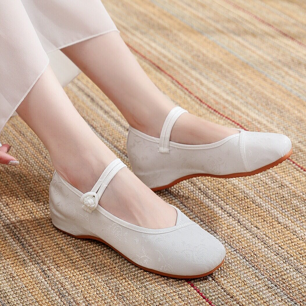 新中式国风小白鞋增高古风汉服鞋子女民族风禅意女鞋旗袍绣花鞋