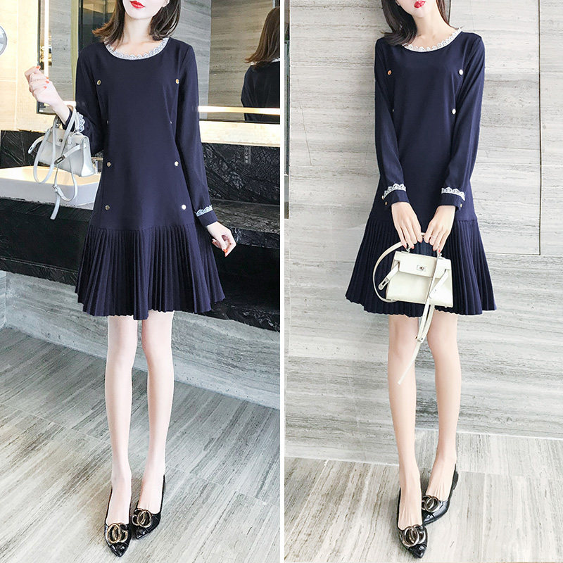 秋装2019新款初秋女装潮秋早款洋气裙子网红潮流秋季连衣裙女春年在类目 女装/女士精品, 连衣裙中 - 来自Buy2taobao.com提供专业的淘宝代购服务