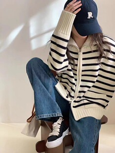 韩版立领双拉链时尚条纹厚实软糯羊毛针织开衫双口袋毛衣外套