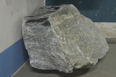 1.23吨青海黑青和田玉原石黑青玉黑碧玉