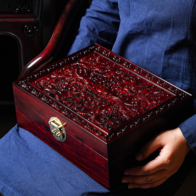 小叶紫檀实木带锁首饰盒