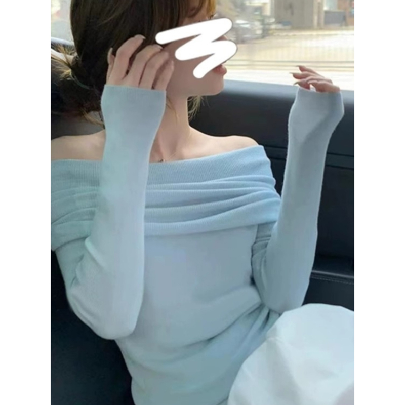 蓝色一字肩上衣女早秋高级感绝美巨好看针织衫设计感小众露肩毛衣