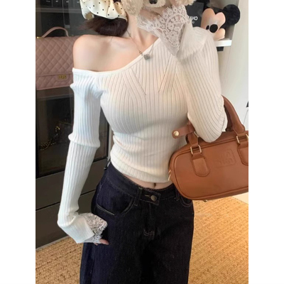 春秋季设计感别致蕾丝长袖打底针织衫上衣辣妹短款斜肩内搭毛衣女