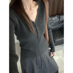 早秋穿搭韩系v领长袖打底针织衫上衣修身显瘦收腰灰色毛衣女内搭