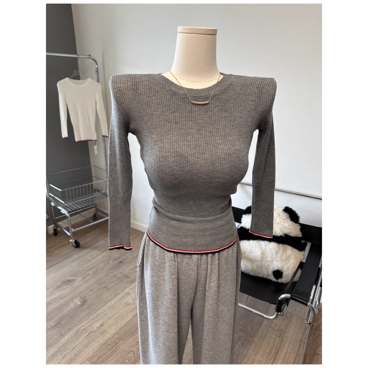 毛衣女内搭春秋冬季设计感拼色法式高级感气质长袖打底针织衫上衣