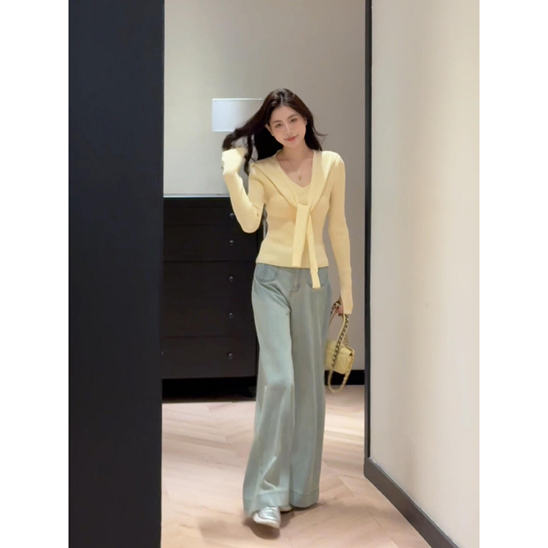 鹅黄色海军领内搭打底衫女长袖2025秋冬披肩v领修身短款针织毛衣