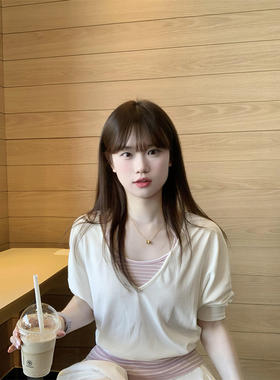 v领短袖t恤女夏修身显瘦白色罩衫中袖上衣小个子打底叠穿背心套装