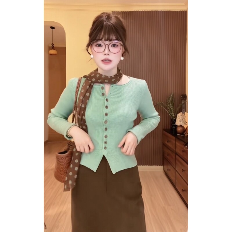 韩系复古绿色短款长袖针织开衫女秋季薄款修身显瘦可外穿毛衣上衣图片