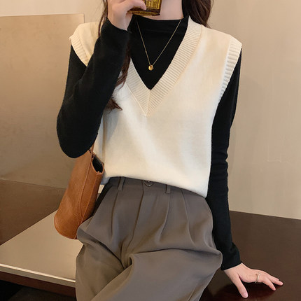 秋冬2025年新款外搭叠穿毛衣马甲女士短款v领背心针织衫马夹上衣