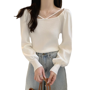 洋气时尚时髦灯笼袖内搭毛衣女打底衫上衣秋冬法式方领长袖针织衫