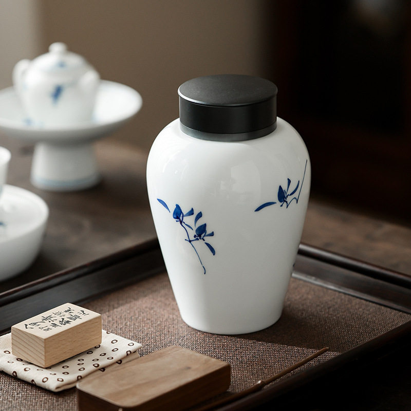 纯手绘蝴蝶兰花茶叶罐陶瓷密封罐大号茶仓绿茶红茶普洱岩茶存茶罐