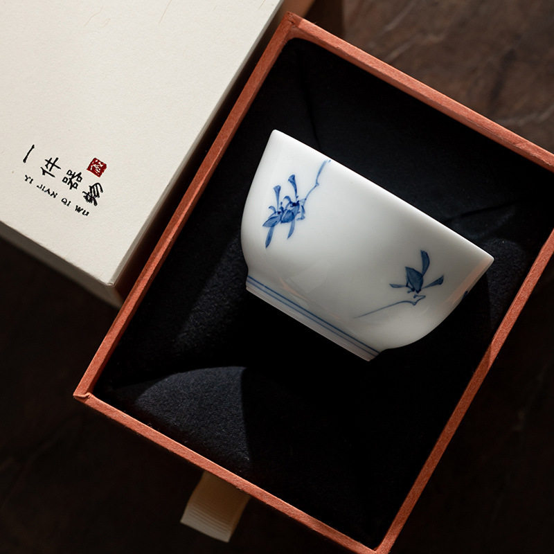 纯手绘蝴蝶兰花聚财杯女专用喝茶杯大号主人杯单杯功夫茶杯茗杯