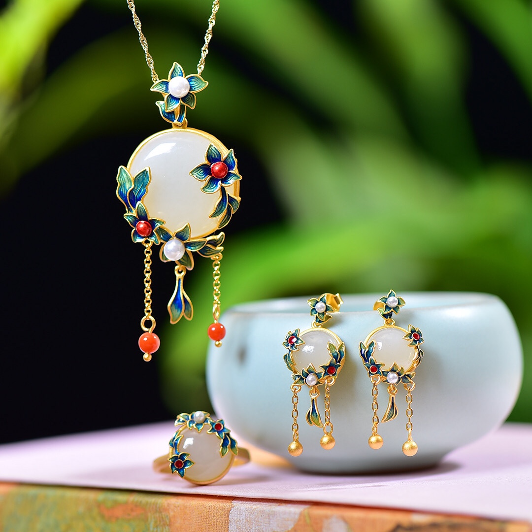 S925银镀18K金镶和田白玉蛋面汉服配饰复古套装吊坠戒指耳坠一套