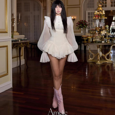 Ameliee荷叶边长袖收腰连衣裙