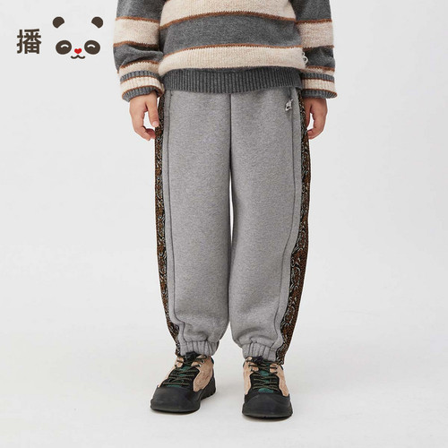 松紧裤腰，束脚设计