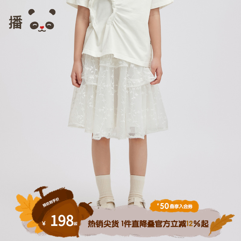 松紧腰身，精美绣花