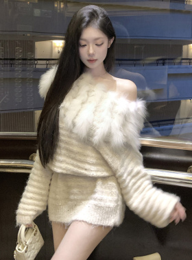 kubiliv嗲精小白狐温柔氛围感狐狸毛翻领一字肩露肩羊毛毛衣