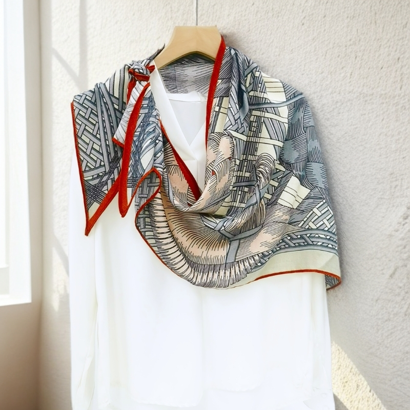 上海故事三角巾披肩秋冬丝毛人字纹丝巾155*95cm护颈围巾百搭女款