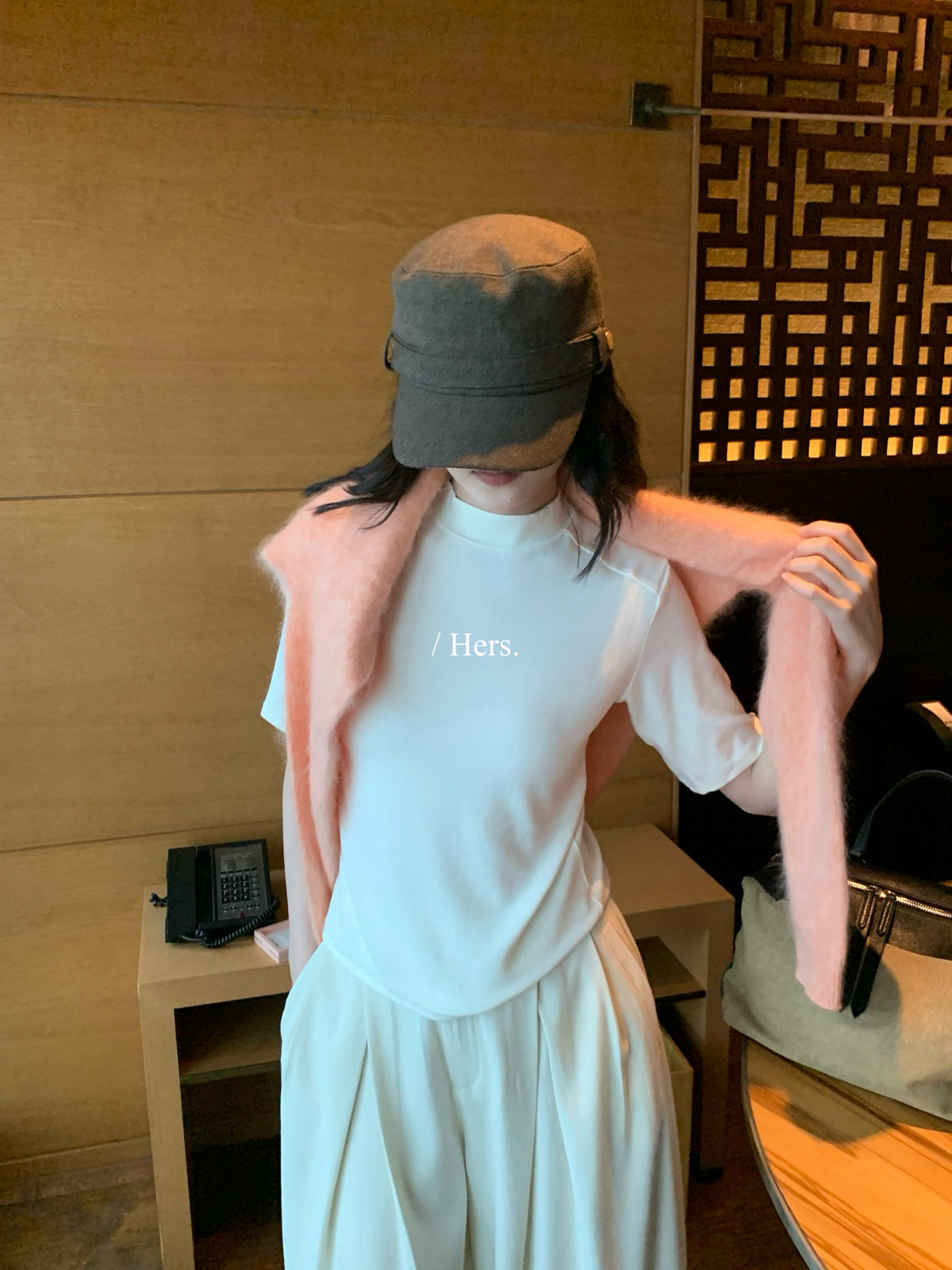 Hers秋新款韩版压条设计正肩日常百搭微高领中袖打底衫修身显身材