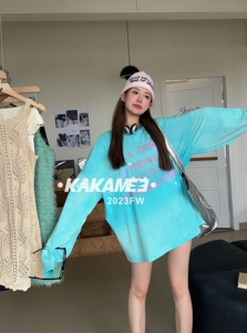 KAKAMEE秋季新款美式复古冼水染变字母喷画大版长袖T恤
