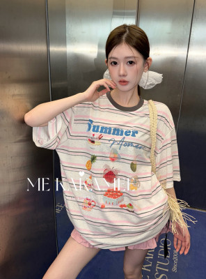 ME KAKAMEE新品卡通九宫格甜品彩喷条纹彩点宽松大版短袖T恤S5186