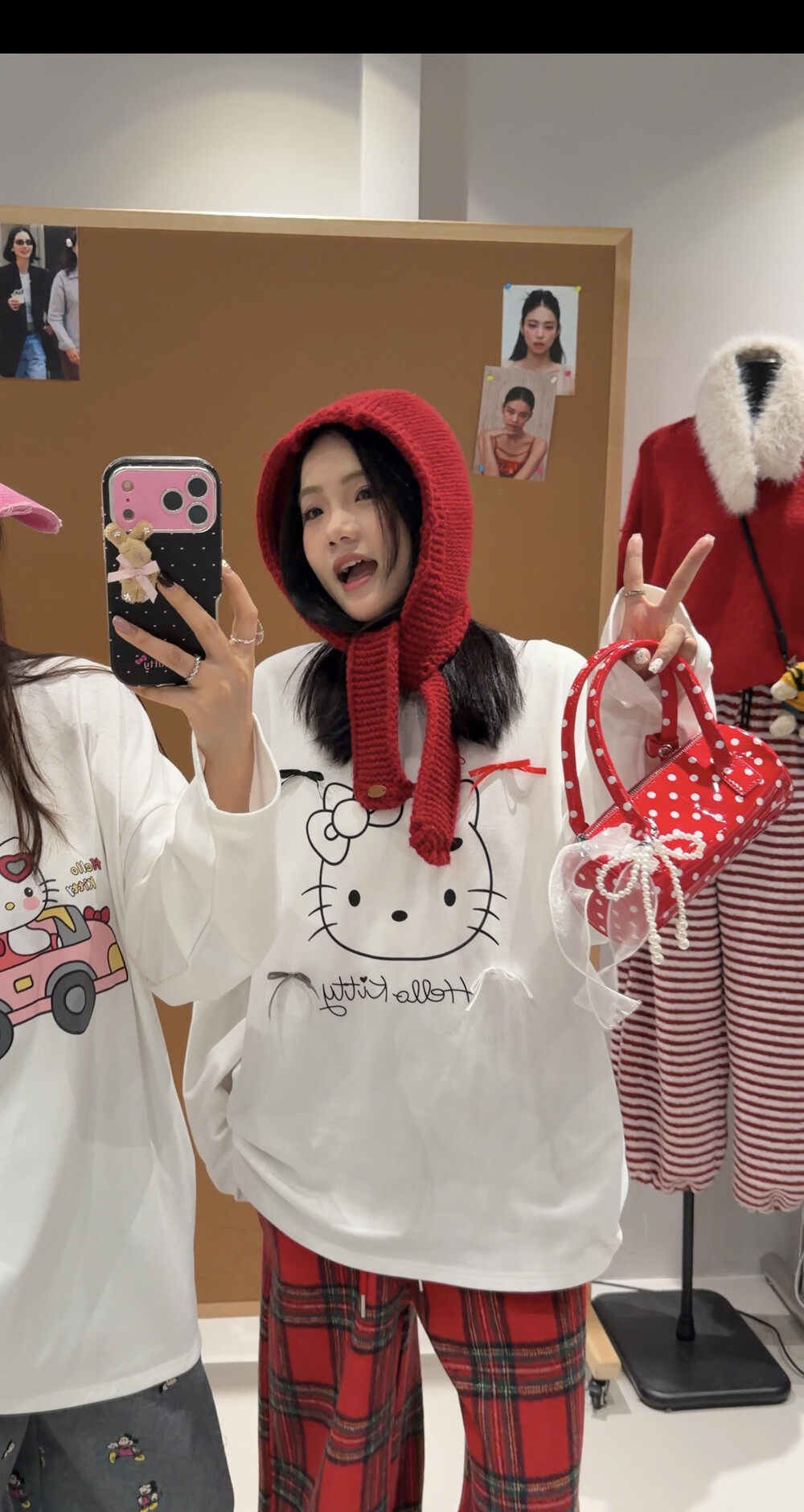 大東冬新款KT猫圣诞新年款磨毛长袖长袖T恤打底衫女723