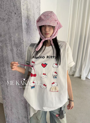 ME KAKAMEE春新品洗水设计喷画九宫格KT猫休闲大版短袖T恤9092