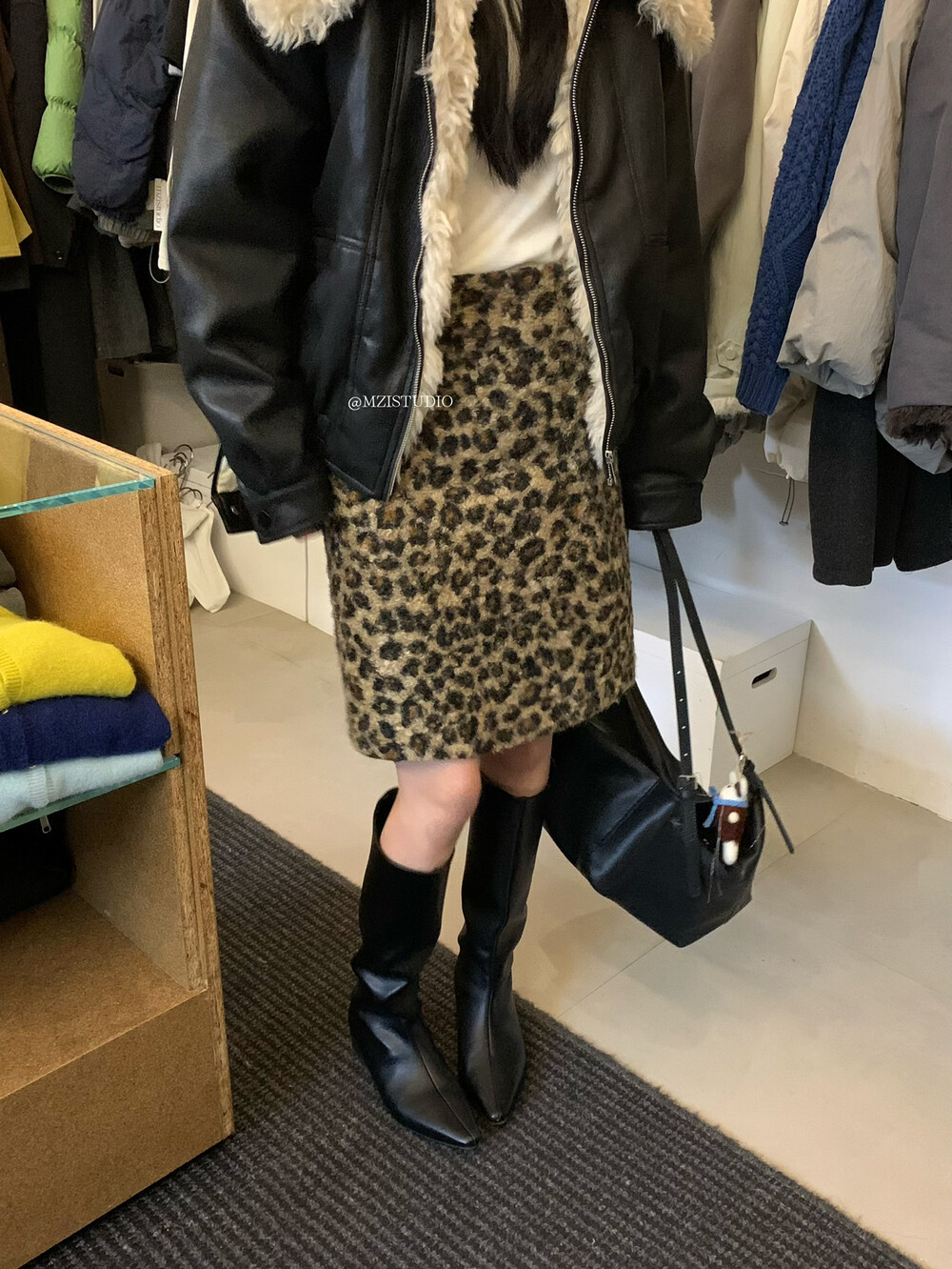 MZI STUDIO辣妹冬季新款卷卷毛豹纹包臀显瘦性感半身裙18325