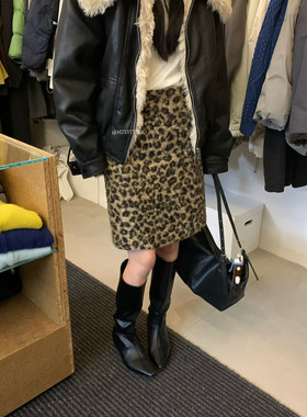 MZI STUDIO辣妹冬季新款卷卷毛豹纹包臀显瘦性感半身裙18325