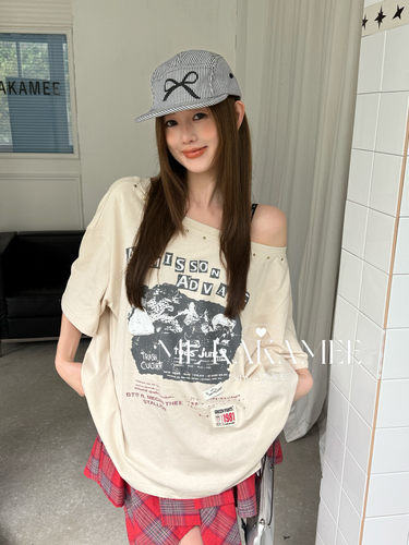 ME KAKAMEE夏新品美式复古铆钉设计感斜肩宽松大版短袖T恤S5025