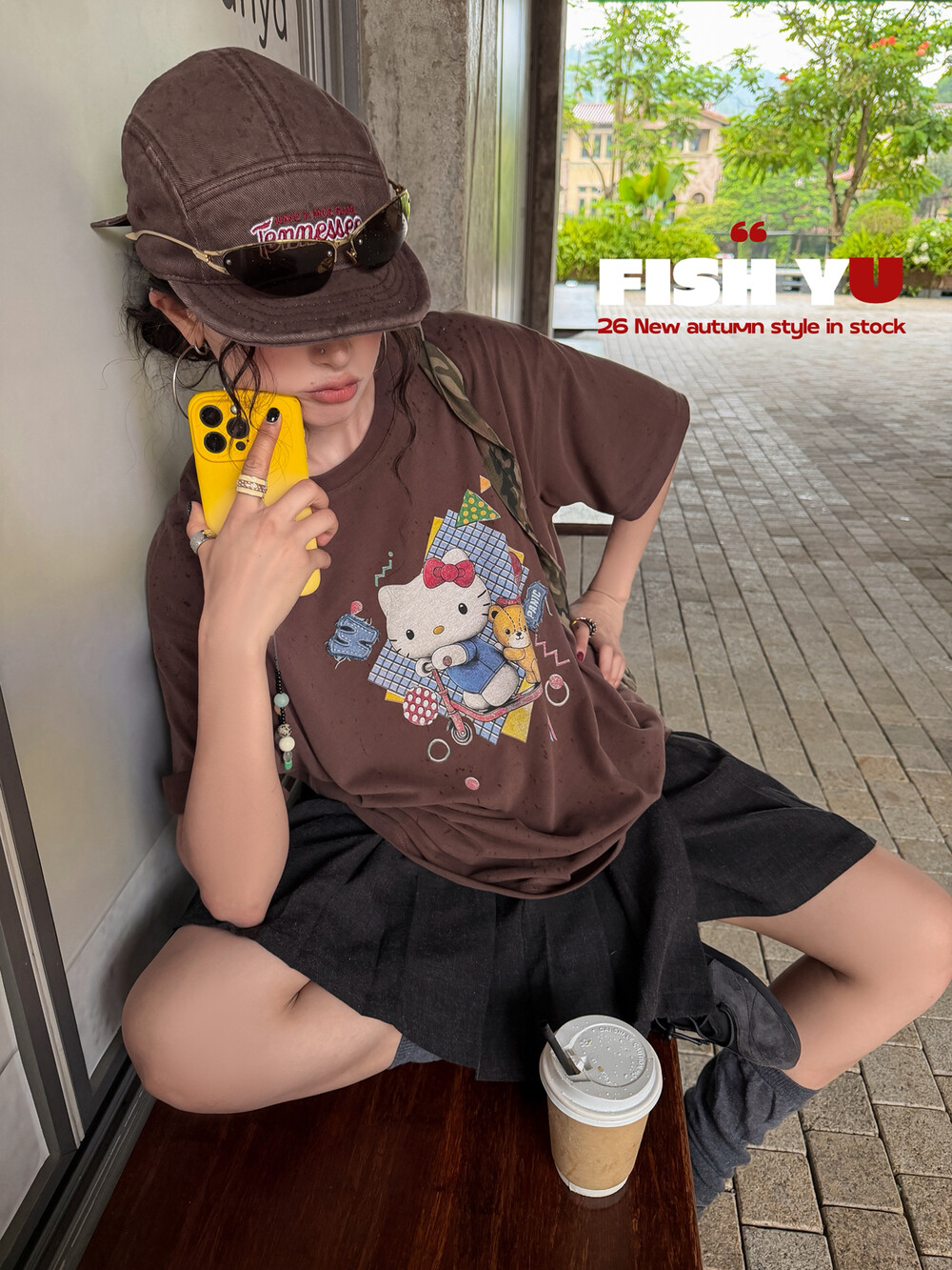 FISH YU秋韩版卡通Kitty白墨印花牛仔布小标微磨毛圆领短袖T恤