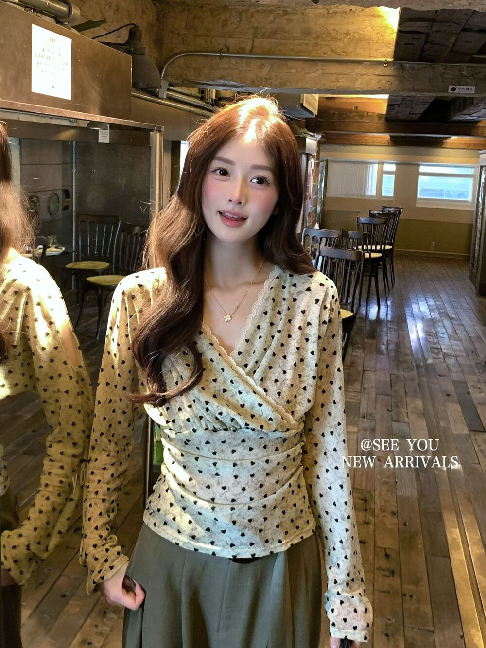 SEE YOU薄款纯欲风扎染印花植绒露肩设计蕾丝长袖上衣小衫女