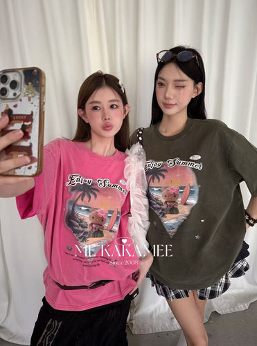 ME KAKAMEE新品洗水喷画海滩日落KT猫大版短袖T恤女休闲上衣9200
