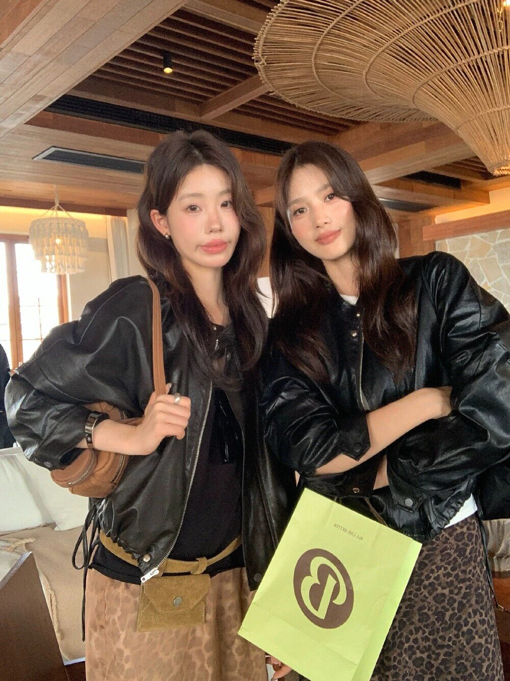柠檬绿茶2026早秋新款韩版美式复古下摆抽绳设计感皮衣外套女