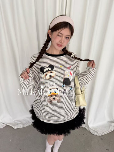 ME KAKAMEE春新品萌宠趣味喷画绑带斜肩圆领两穿长袖T恤 S3821