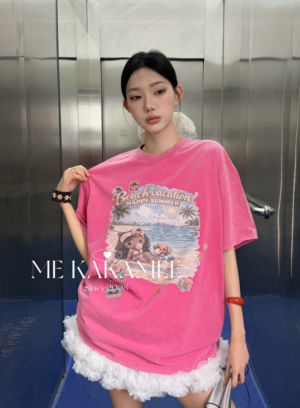 ME KAKAMEE夏新品海岛黑皮KT猫喷画水洗炒纱宽松大版短袖T恤S3982