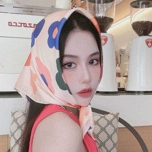 尤嘻岛泫雅风多巴胺搭配奶油色方巾丝巾抹胸女学生亲子头巾小领巾