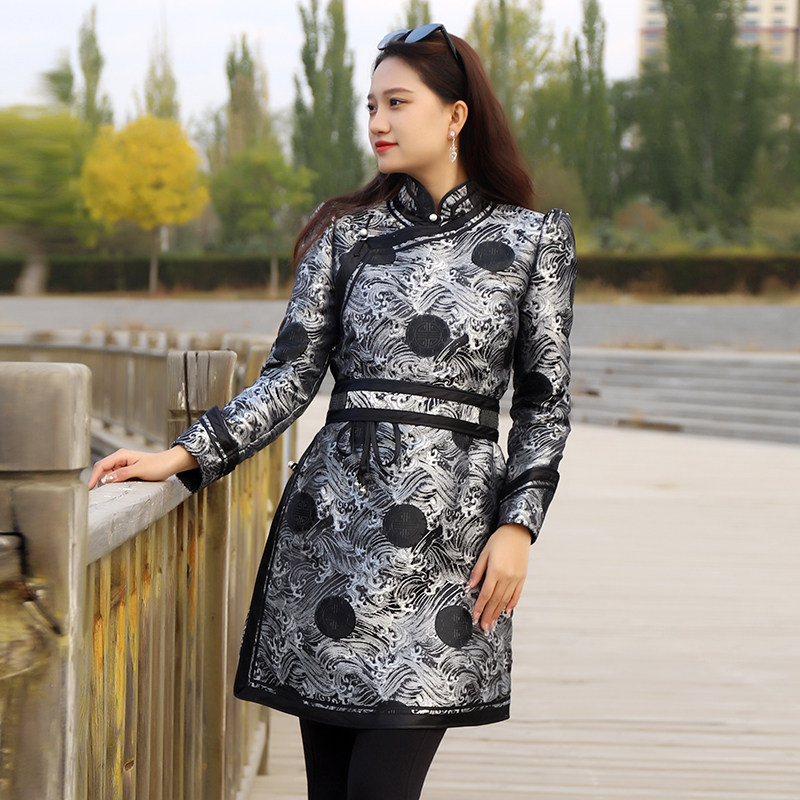 蒙美人织锦缎中长蒙古服装