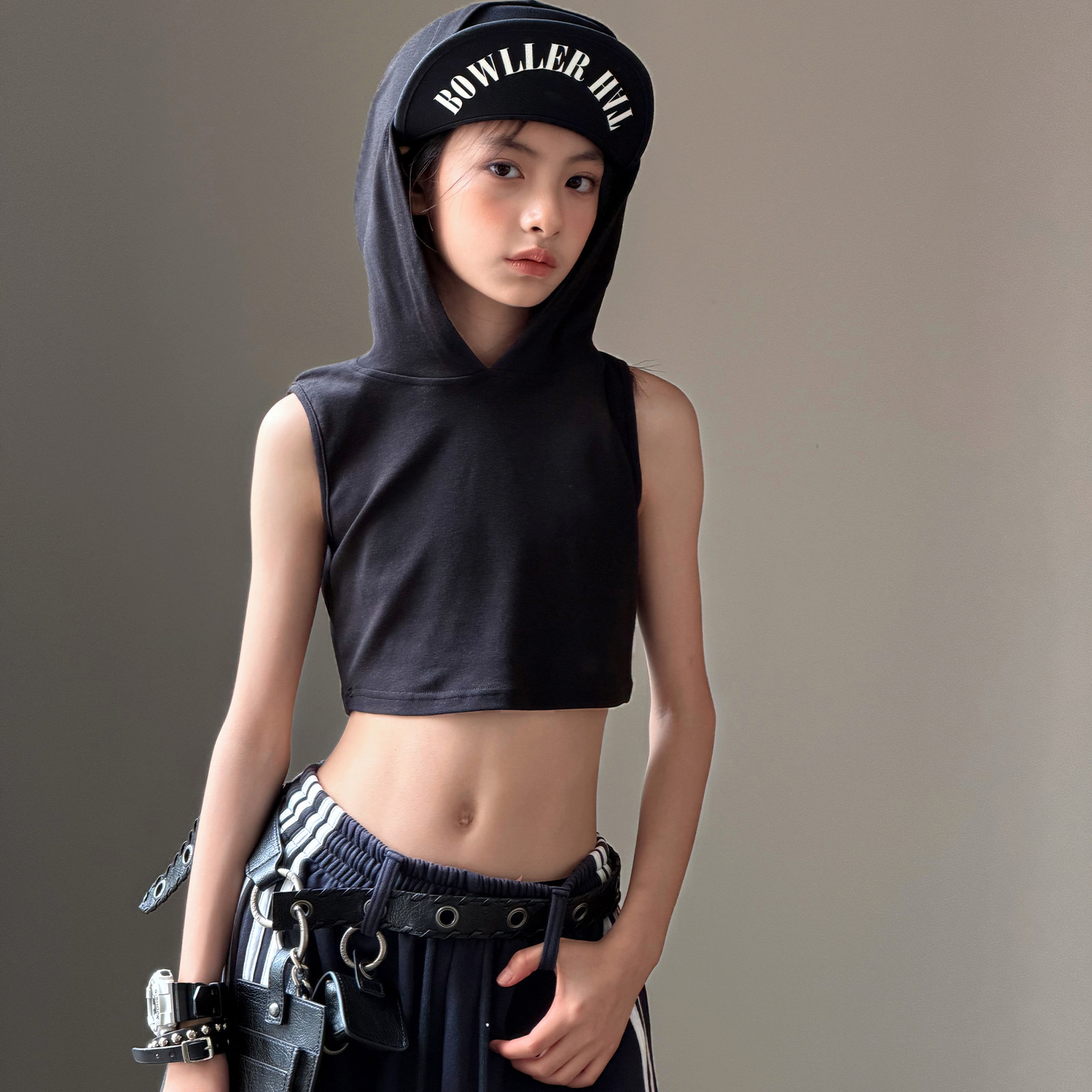 小黄*冷大娘联名 女童爵士舞嘻哈连帽无袖背心练功服街舞表演服