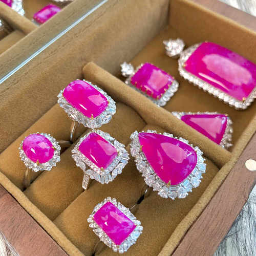 樱花潮生石冰桃红荧光吊坠