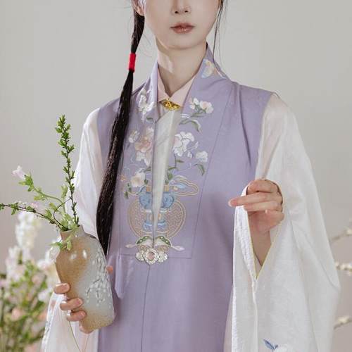 博古蝴蝶合领长比甲 帝尧汉服原创新款绣花改良