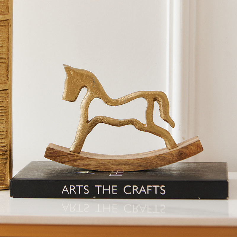 赫本家桌面摆件中式金属小马摆件实木底座客厅装饰客厅桌面工艺品,家居饰品,桌面摆件,淘宝优惠券,粉丝福利购,淘宝优惠卷