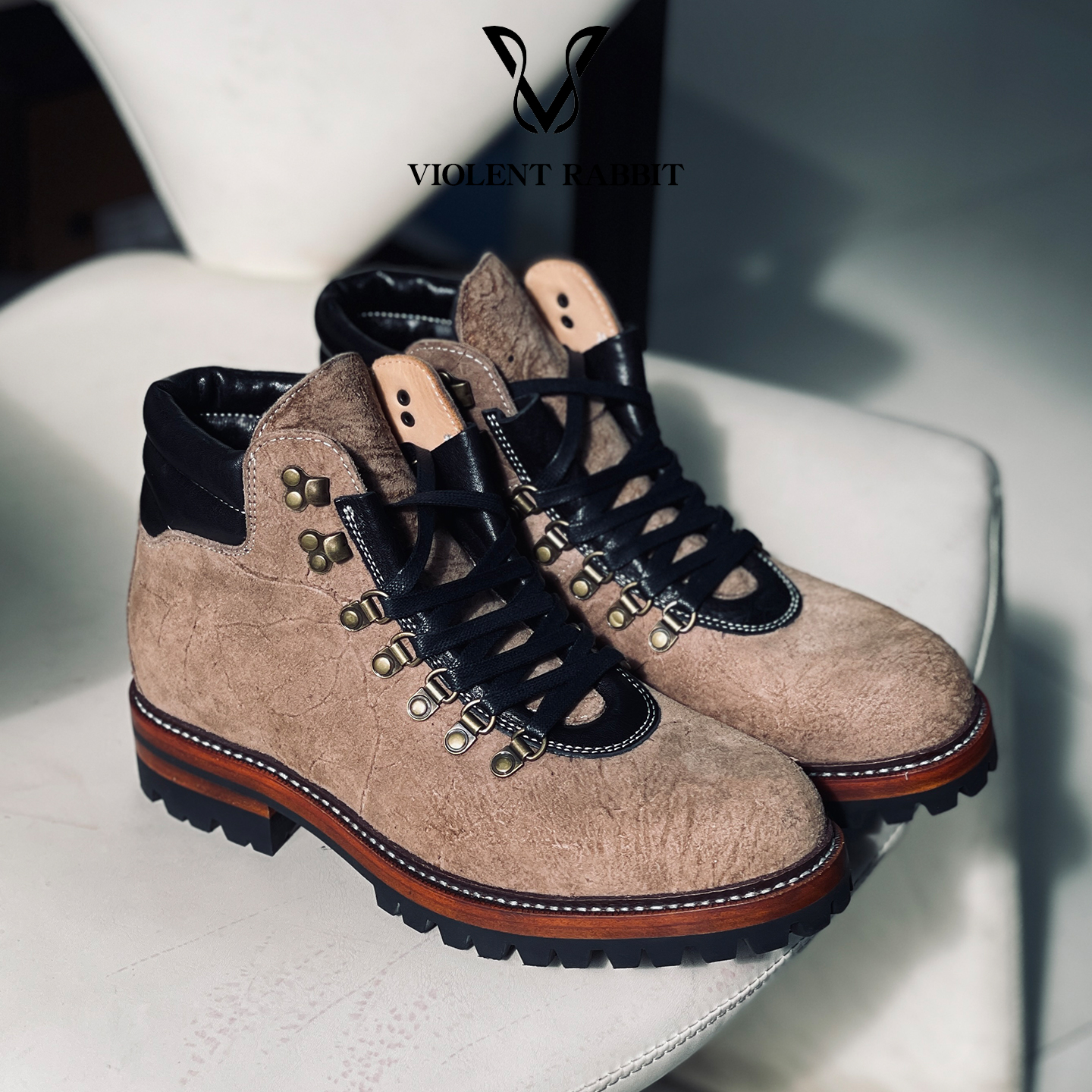 CFS疯牛皮！户外异形工装靴