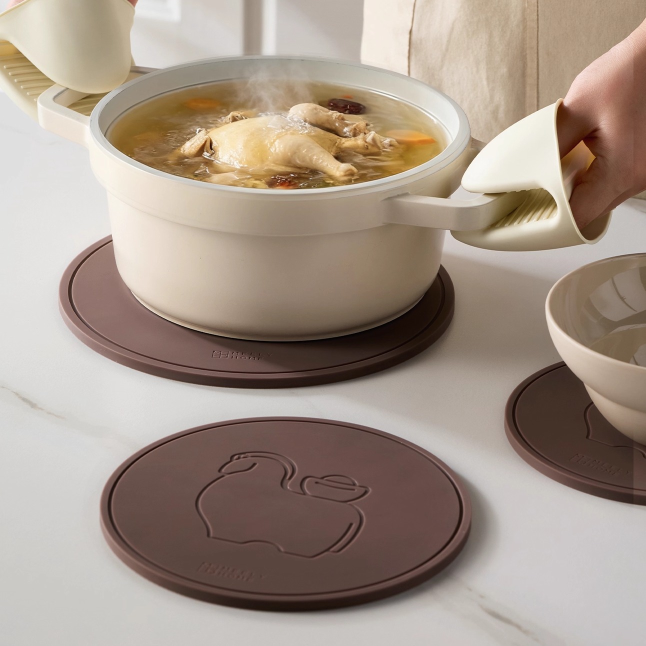 马上有钱胡桃色硅胶隔热垫餐垫