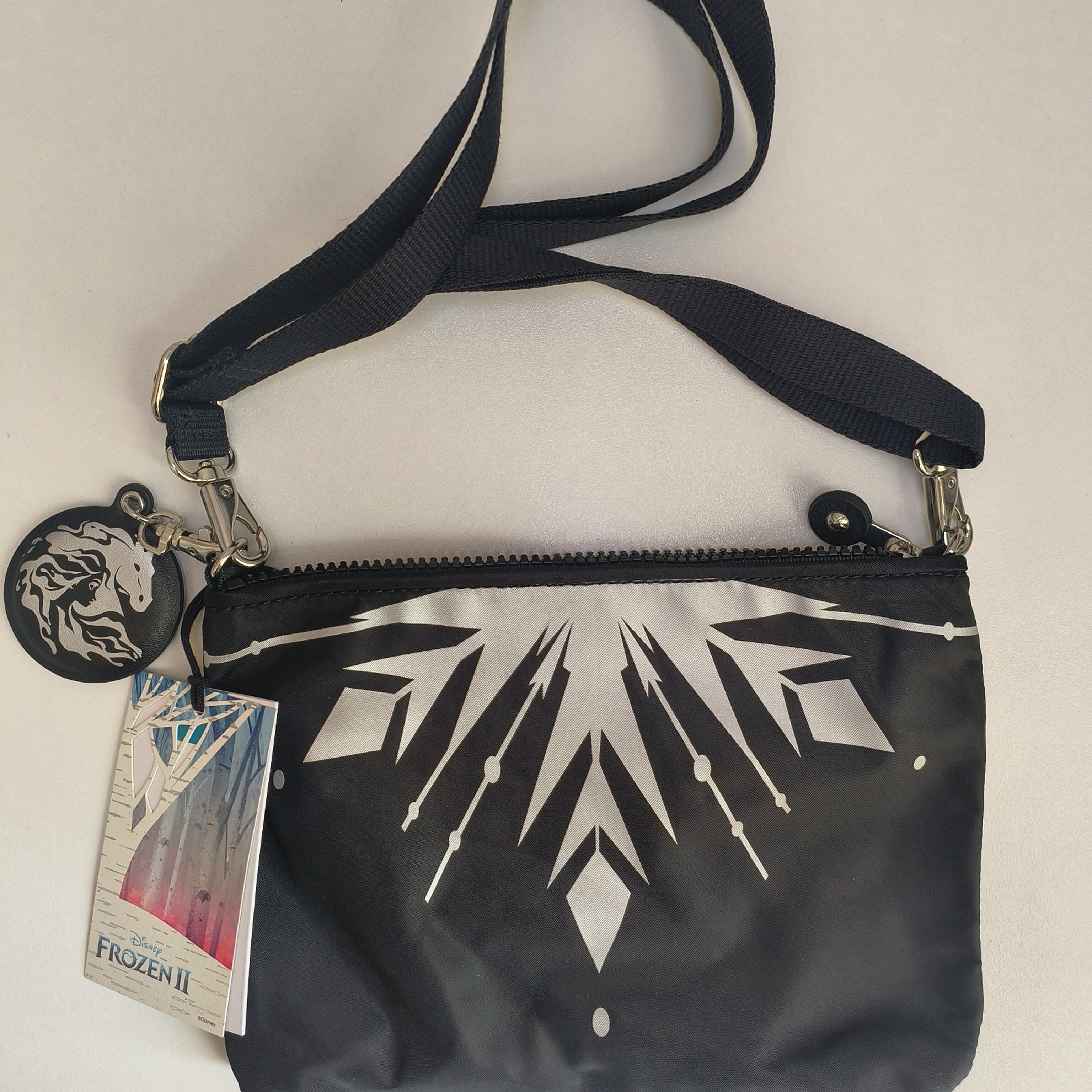 Kipling 斜挎包 冰雪公主 日本奥莱限定 单肩包手机包旅游帆布包
