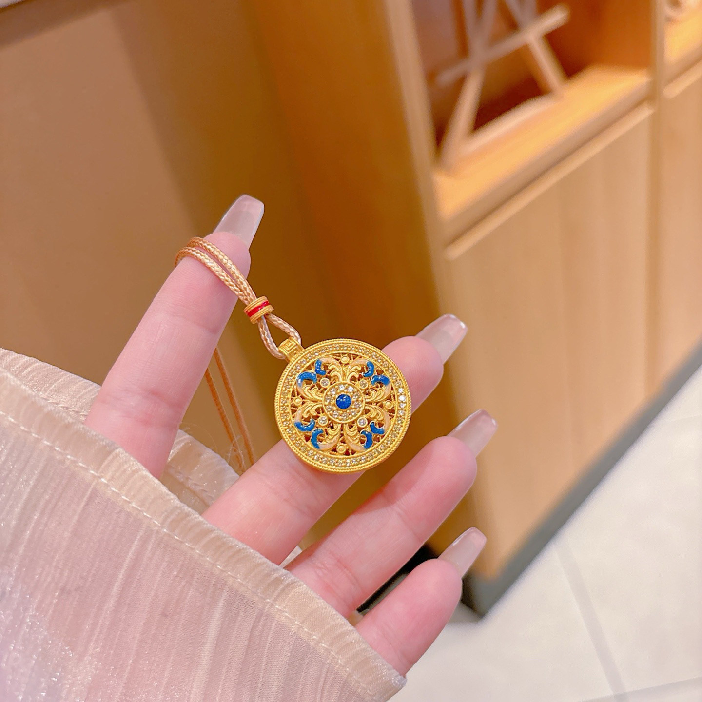 足银999.9描金爱心罗盘珐琅如意吊坠项链纯银女金色古法圆形花纹,饰品/流行首饰/时尚饰品新,银饰吊坠,淘宝优惠券,粉丝福利购,淘宝优惠卷