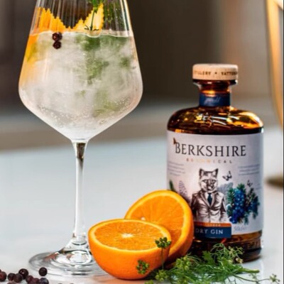 新品英国进口伯克宝干金酒BERKSHIRE BOTANICAL DRY GIN 调鸡尾酒