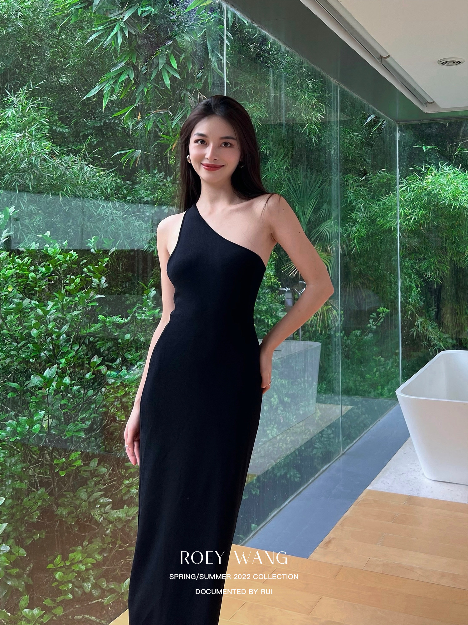 ROEYWANG 气质高级小众ins时髦斜肩露肩不对称针织中长款连衣裙