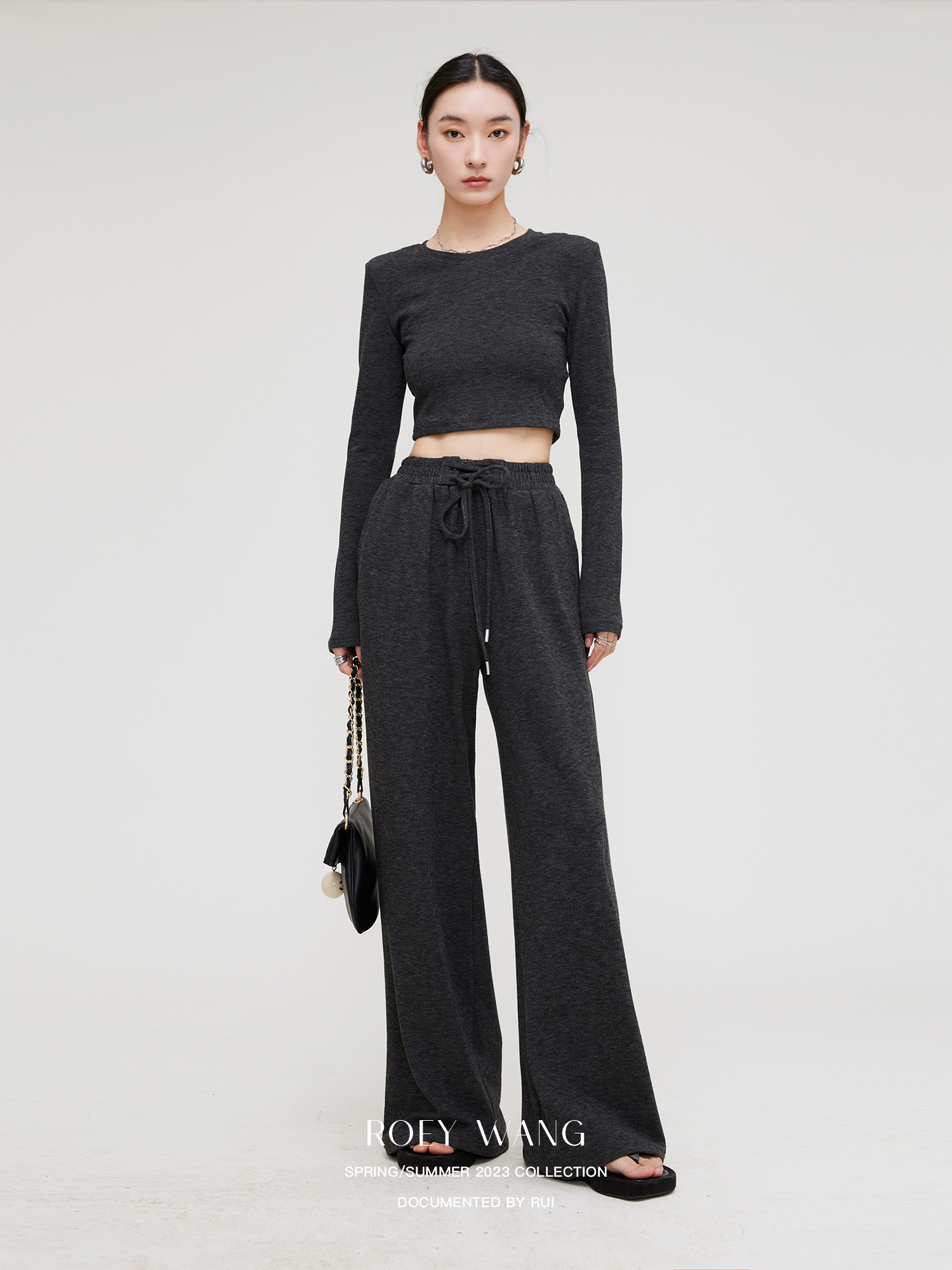 针织圆领短款上衣休闲运动裤套装