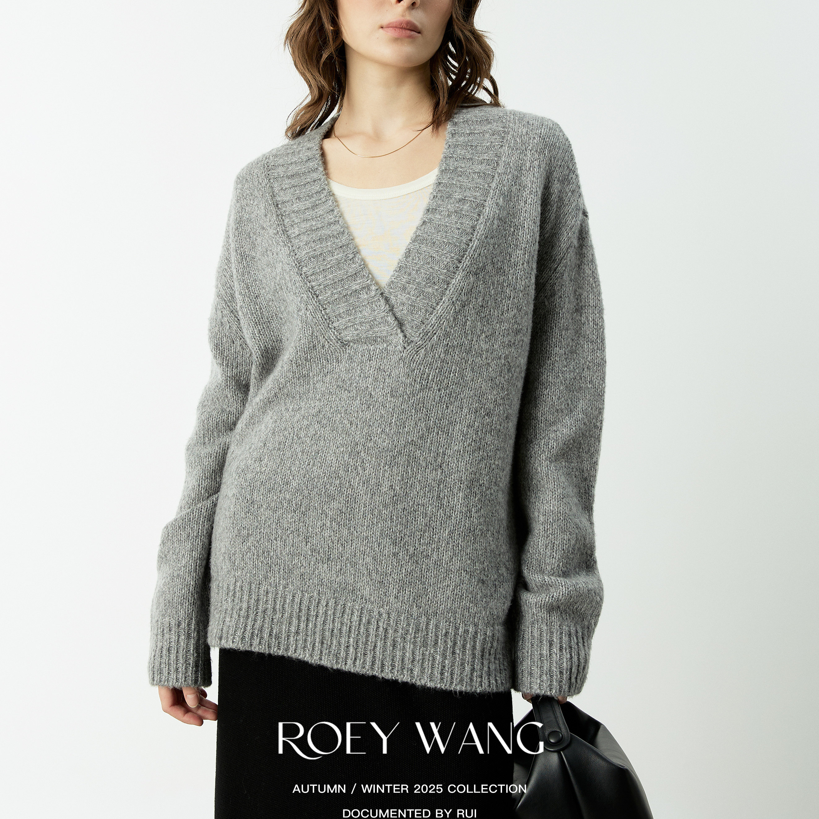 ROEYWANGV领慵懒松弛感针织衫女